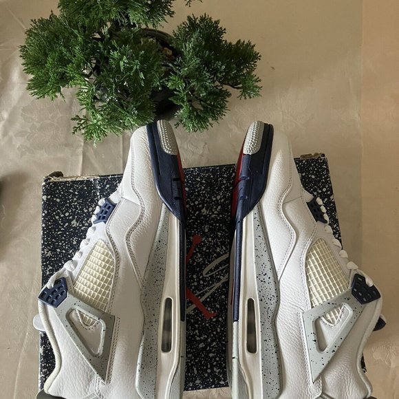 Jordan 4 Retro Mid Midnight Navy Come main image 5